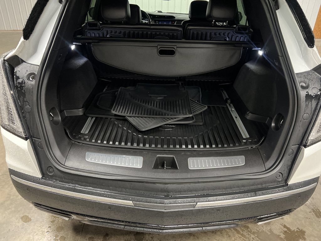 Certified 2023 Cadillac XT5 Sportv w/ Technology Package AWD/4WD image 11