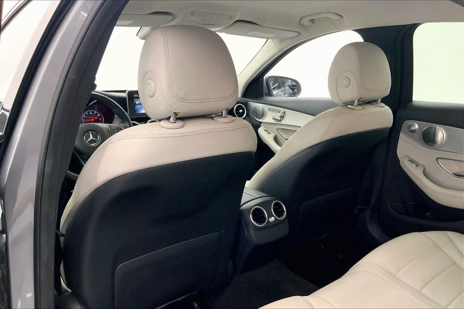 Used 2016 Mercedes-Benz C 300 Sedan image 16