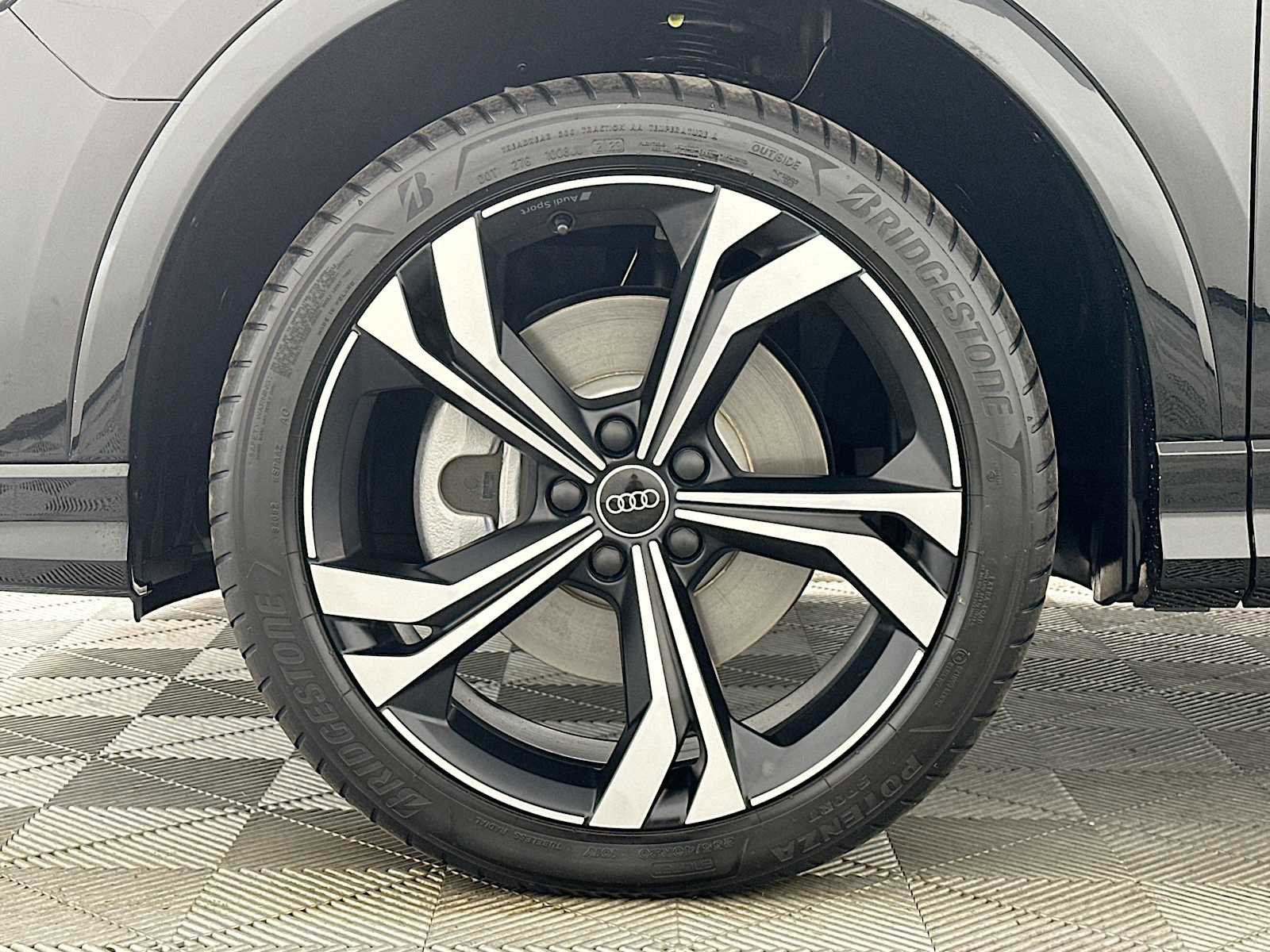 Certified 2024 Audi Q3 2.0T Premium Plus w/ Premium Plus Package AWD/4WD image 30