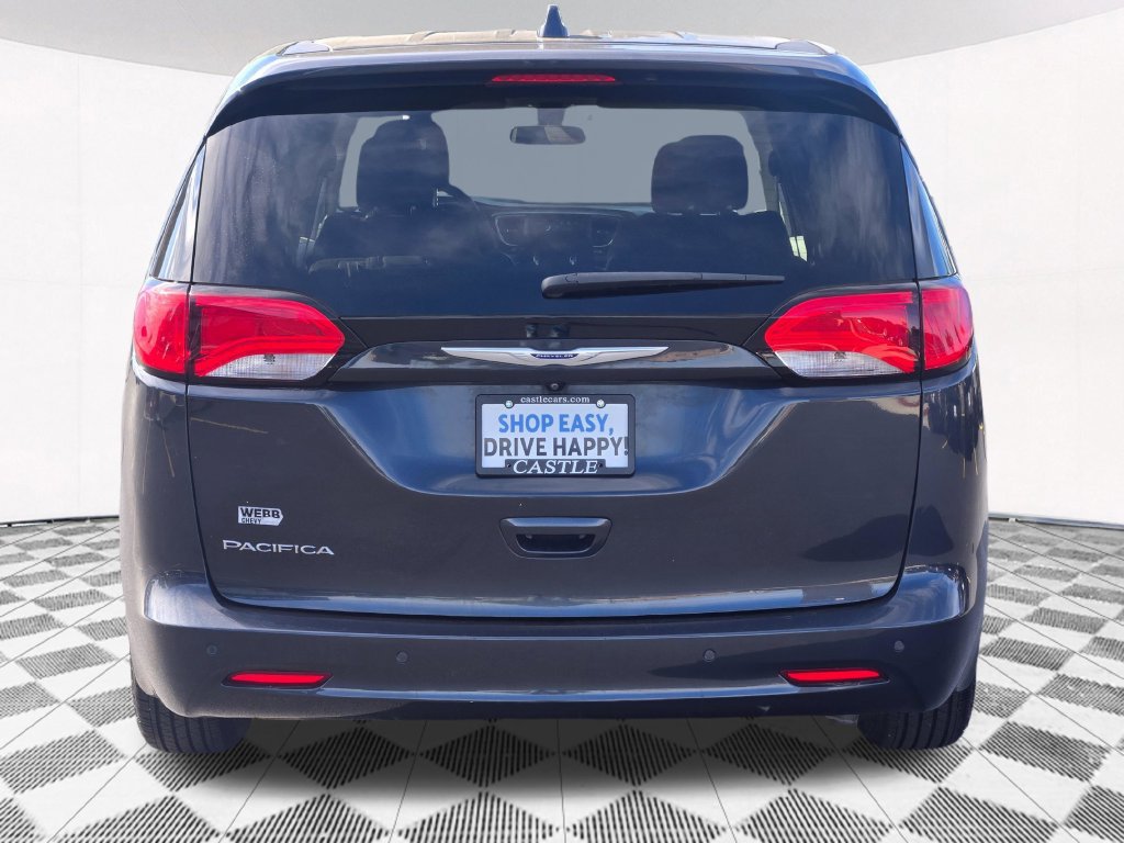 Used 2019 Chrysler Pacifica LX FWD image 17