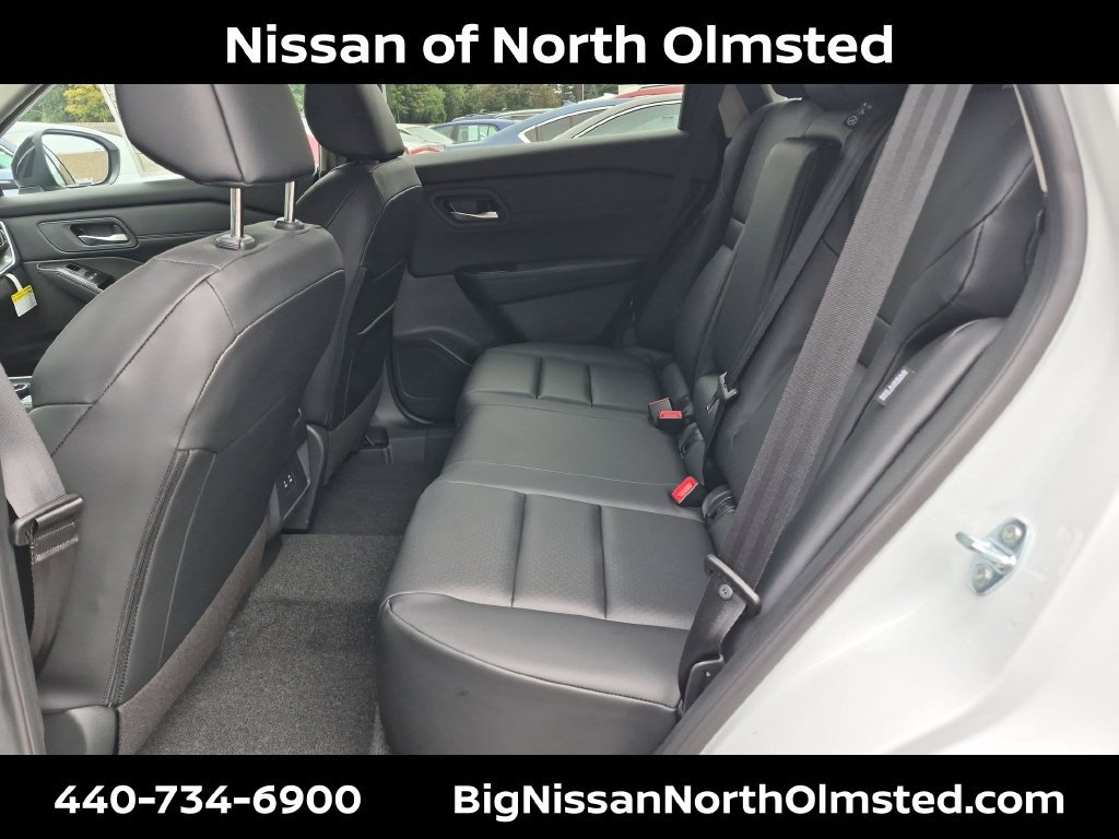 New 2026 Nissan Rogue Dark Armor AWD/4WD image 18