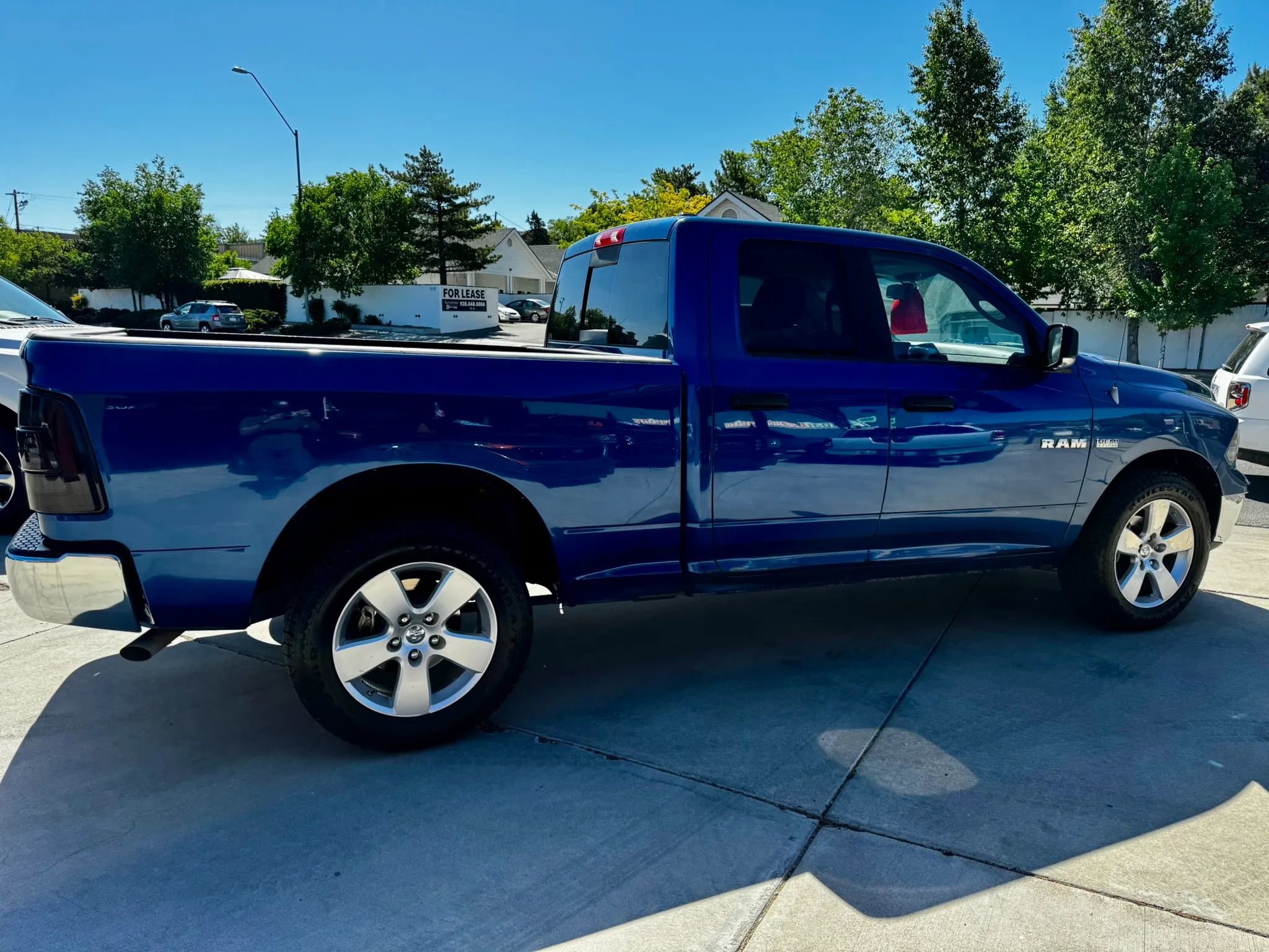 Used 2009 Dodge Ram 1500 Truck SLT w/ Popular Equipment Group AWD/4WD image 4