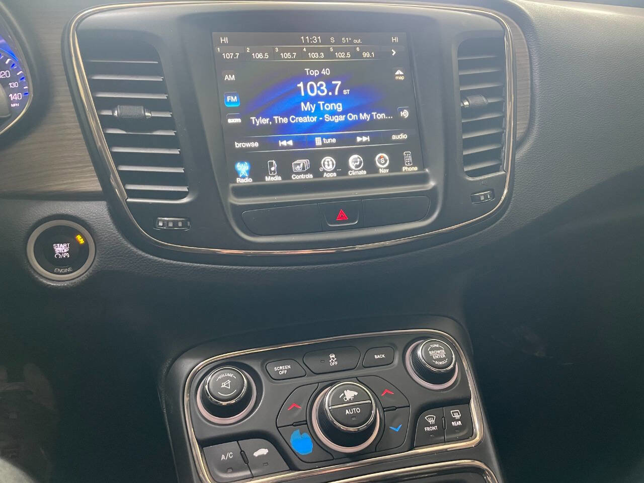 Used 2016 Chrysler 200 C w/ Premium Group image 30