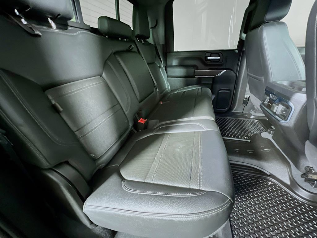 Used 2023 GMC Sierra 3500 Denali w/ Denali Black Diamond Edition AWD/4WD image 24