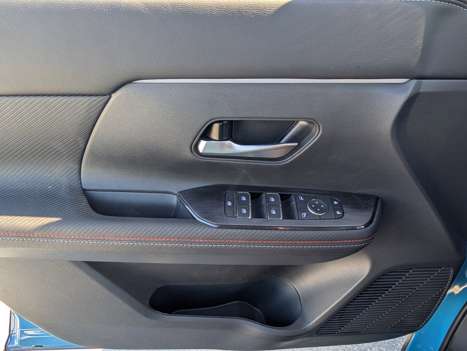 New 2026 Nissan Kicks SR w/ SR Premium Package image 15