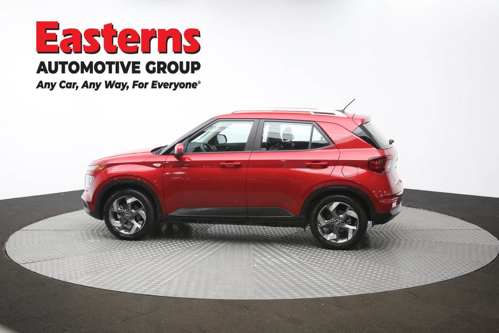 Used 2023 Hyundai Venue Limited FWD image 62