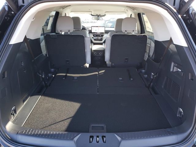 New 2026 Ford Explorer Active image 8