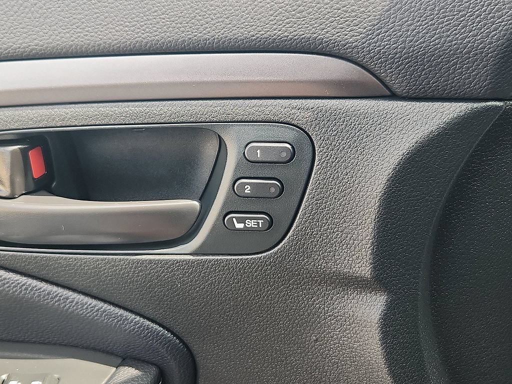Used 2023 Honda Passport EX-L image 18