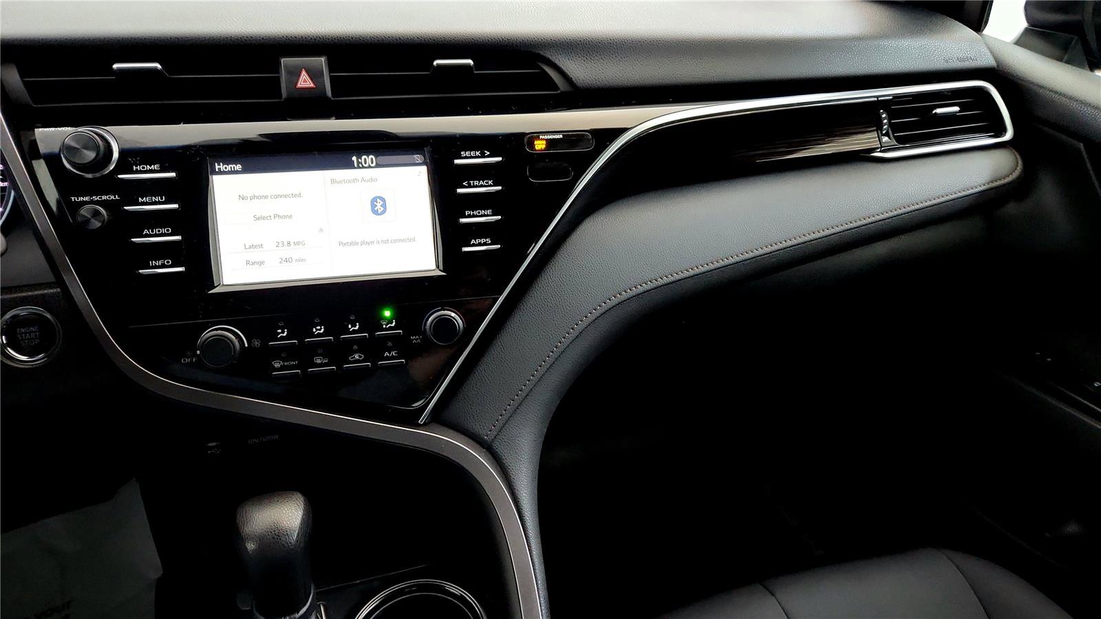 Certified 2018 Toyota Camry LE w/ Convenience Package image 24