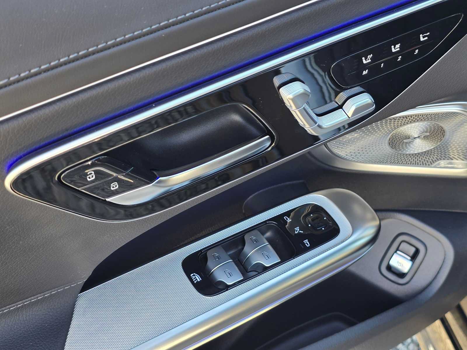 New 2027 Mercedes-Benz CLE 300 4MATIC Cabriolet image 18