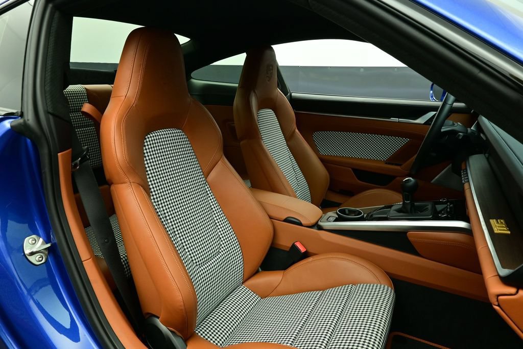 Used 2023 Porsche 911 Sport Classic RWD image 14