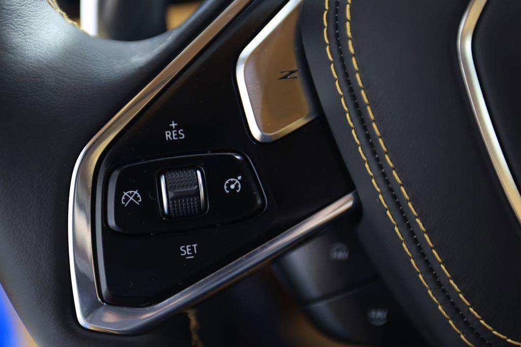 Used 2022 Chevrolet Corvette Stingray Premium Cpe w/ Z51 Performance Package image 18