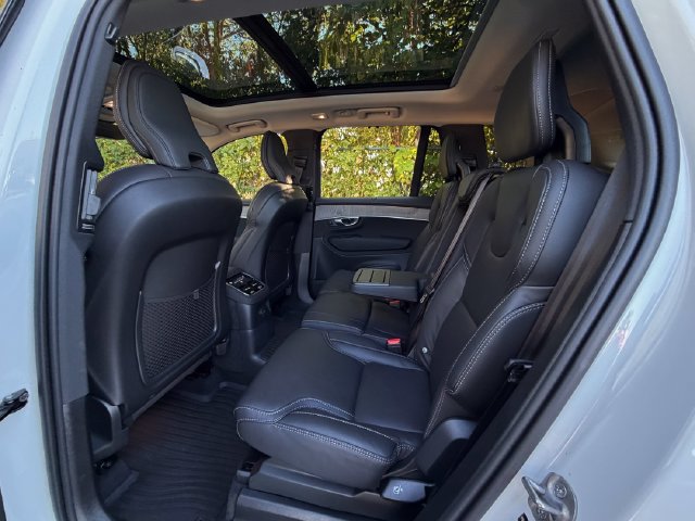 Used 2025 Volvo XC90 T8 Ultra w/ Protection Package Premier AWD/4WD image 33