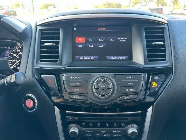 Used 2019 Nissan Pathfinder S AWD/4WD image 30