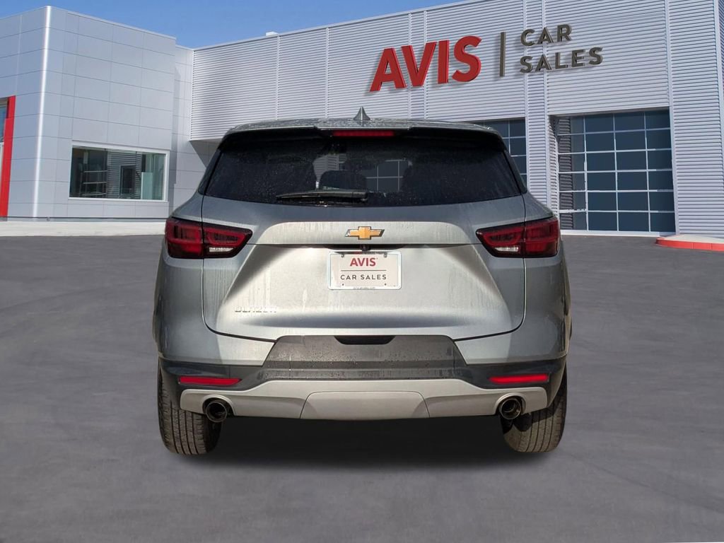 Used 2025 Chevrolet Blazer LT image 7