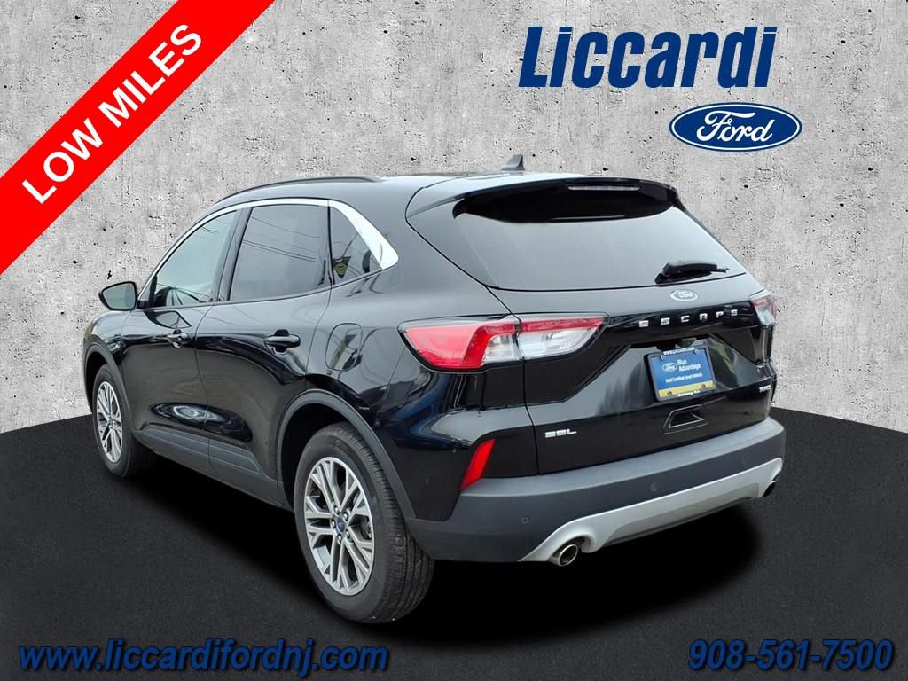 Certified 2022 Ford Escape SEL AWD/4WD image 4