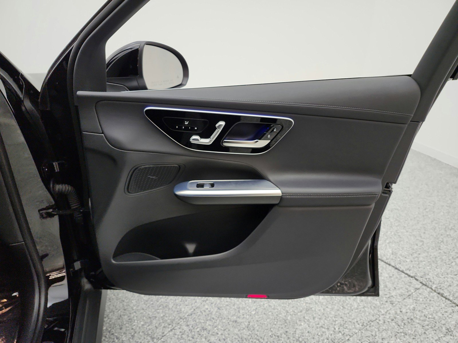 Certified 2024 Mercedes-Benz GLC 300 image 18