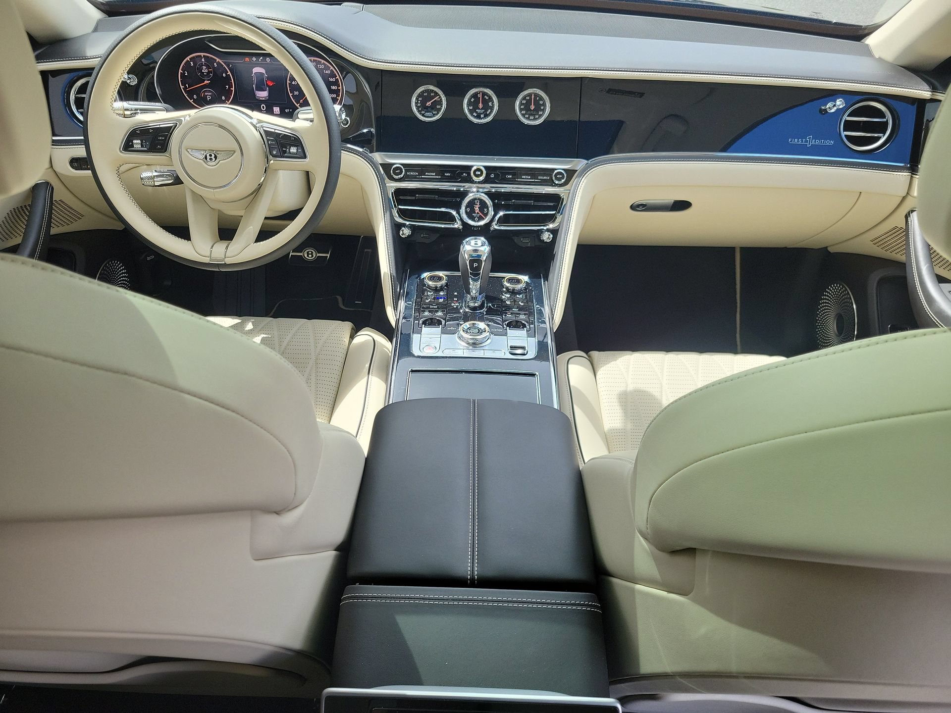 Used 2021 Bentley Flying Spur V8 AWD/4WD image 4