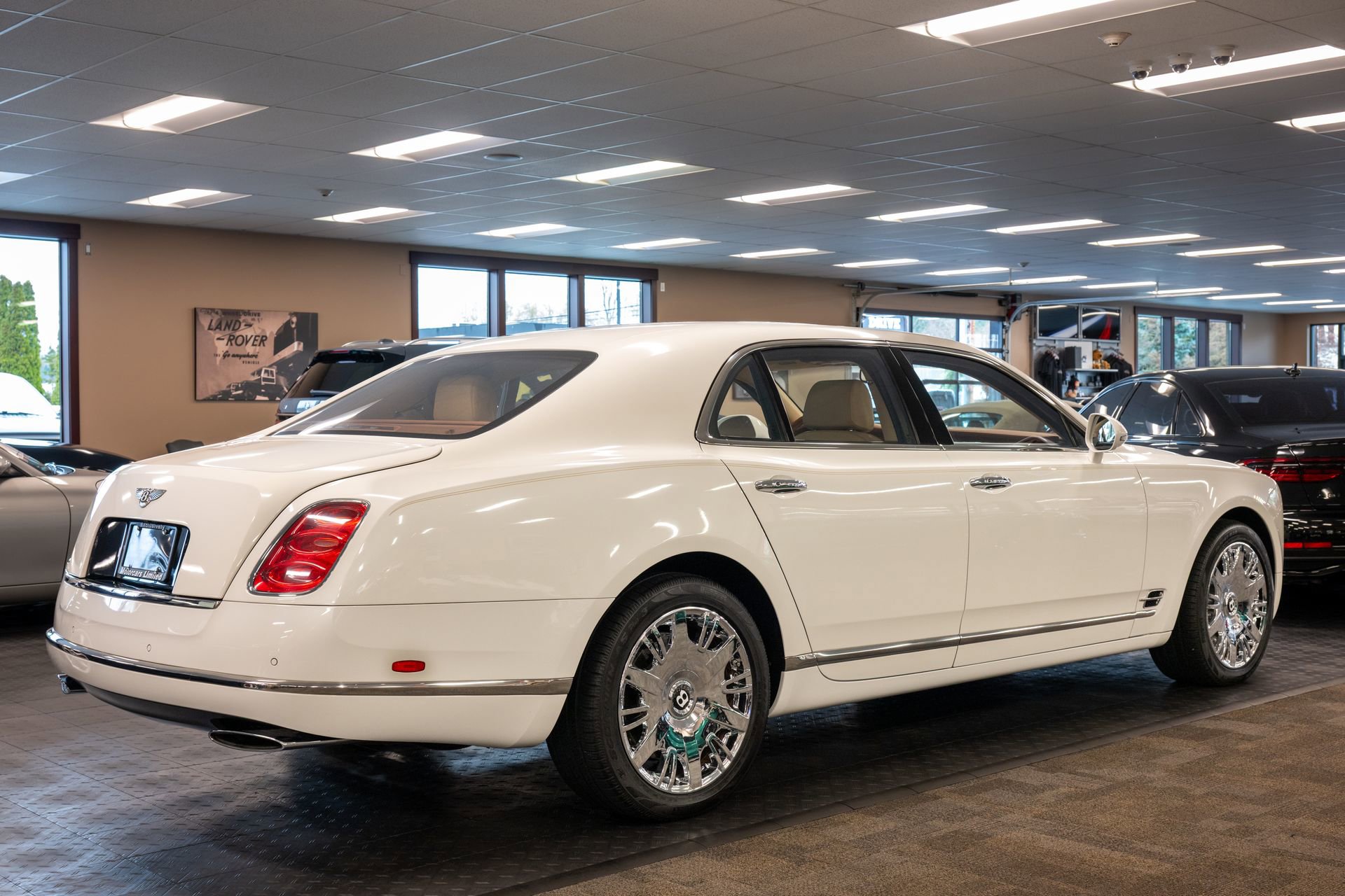 Used 2013 Bentley Mulsanne image 4