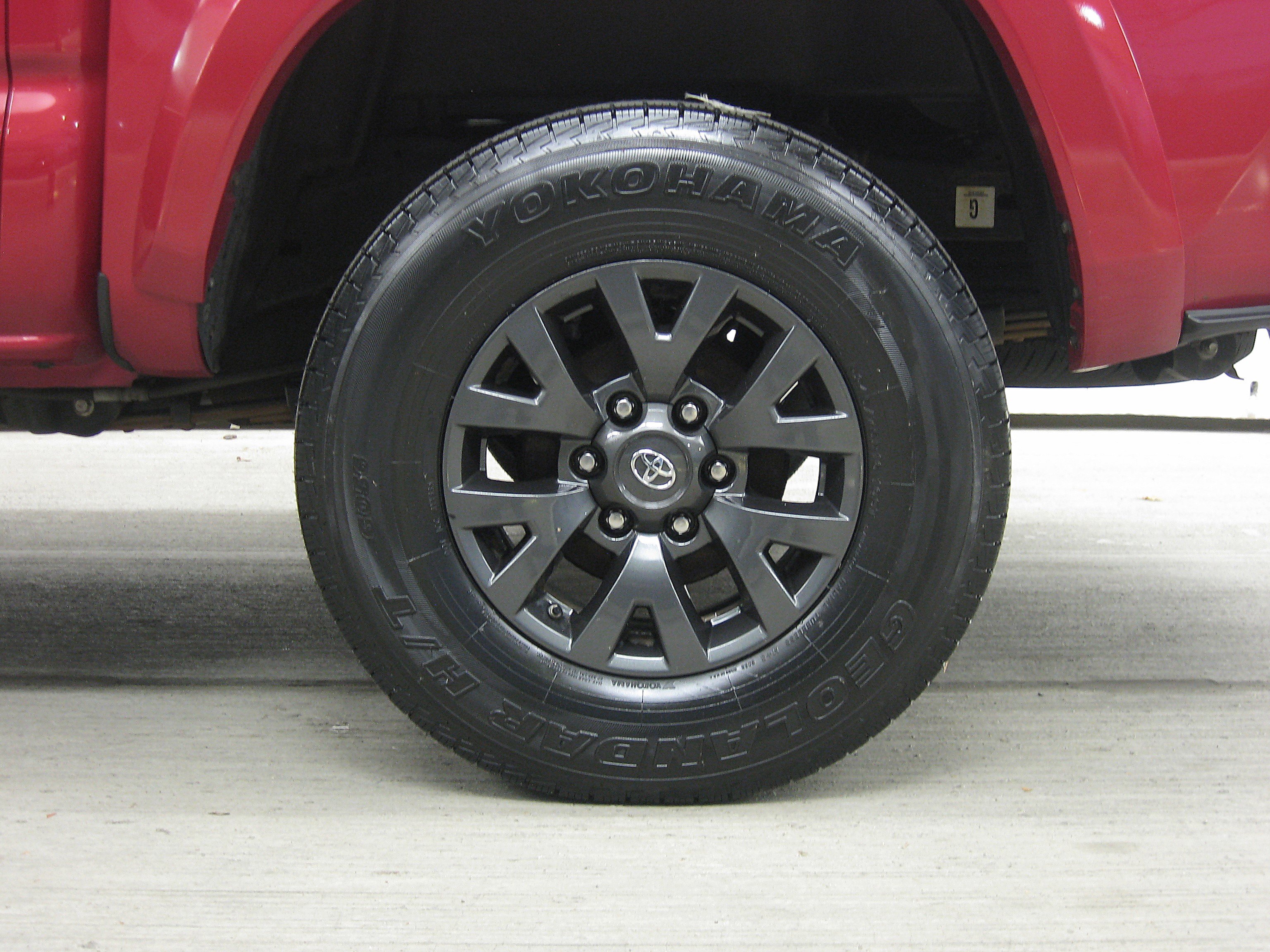 Used 2020 Toyota Tacoma SR5 image 26