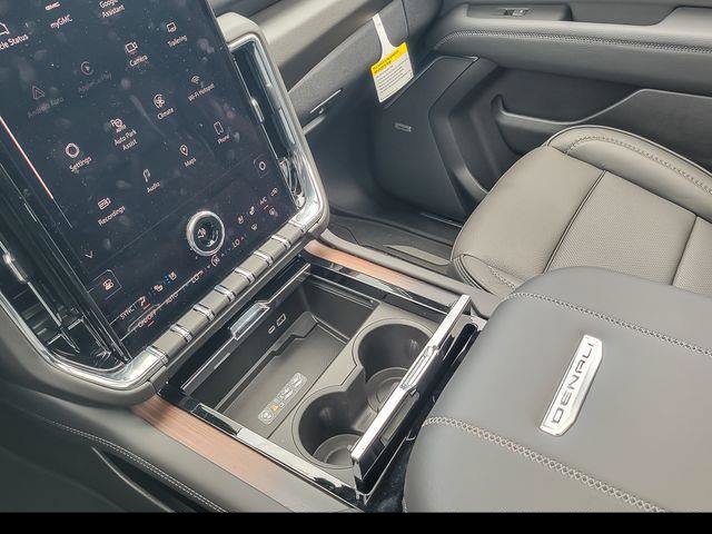 New 2026 GMC Yukon Denali w/ Denali Reserve Package AWD/4WD image 26