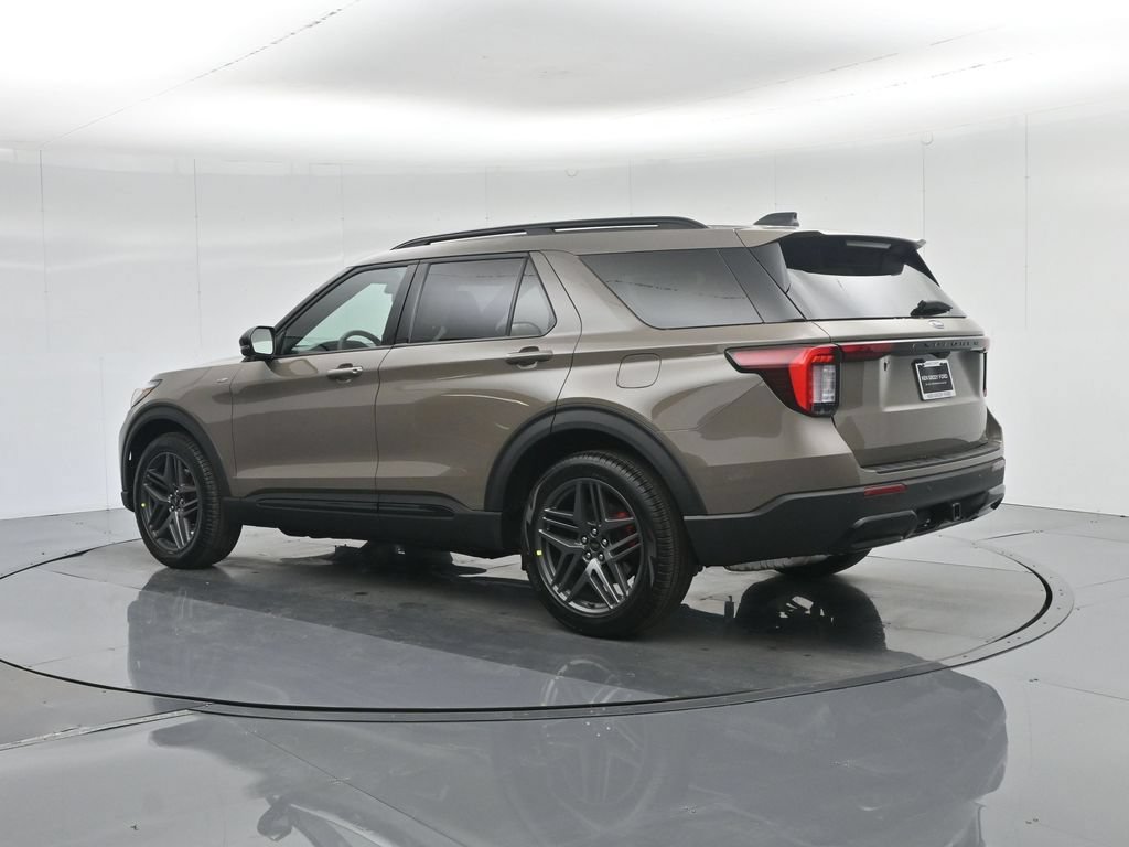 New 2026 Ford Explorer ST-Line w/ ST-Line Street Pack RWD image 6