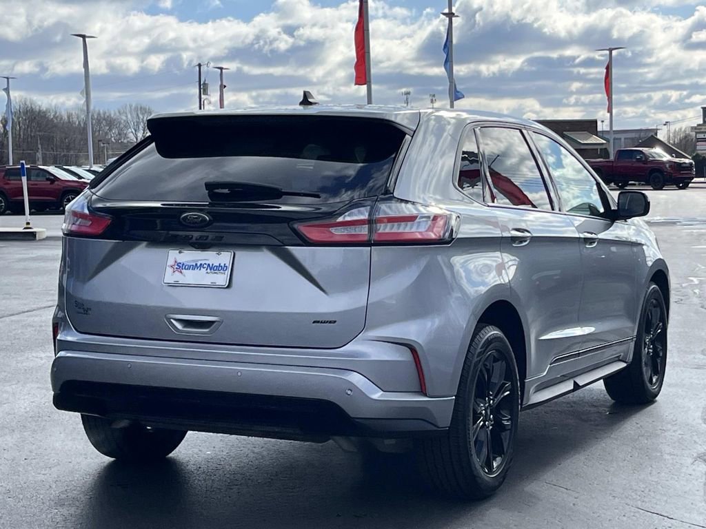 Used 2022 Ford Edge SE w/ Black Appearance Package image 7