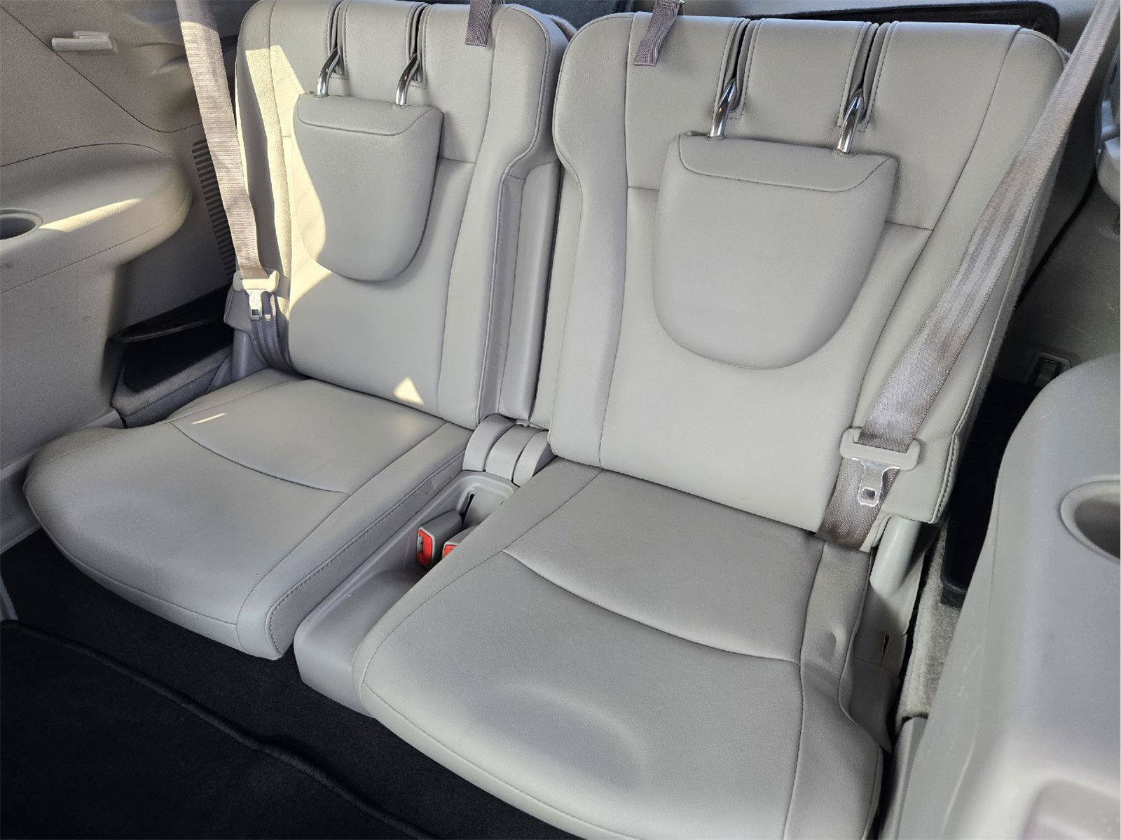 Used 2013 Toyota Highlander Limited FWD image 28