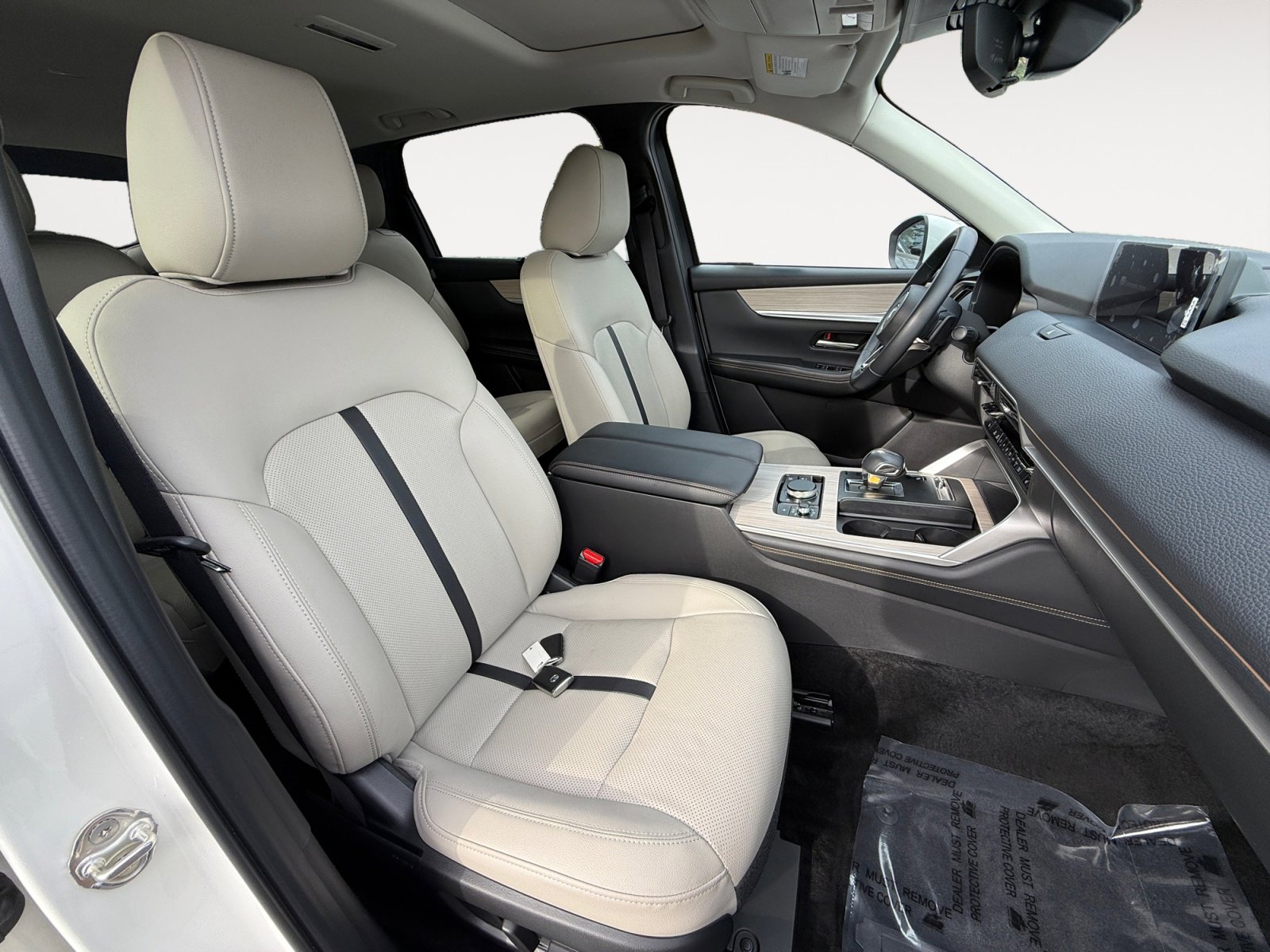 Certified 2024 MAZDA CX-90 Plug-In Hybrid w/ Preferred image 19