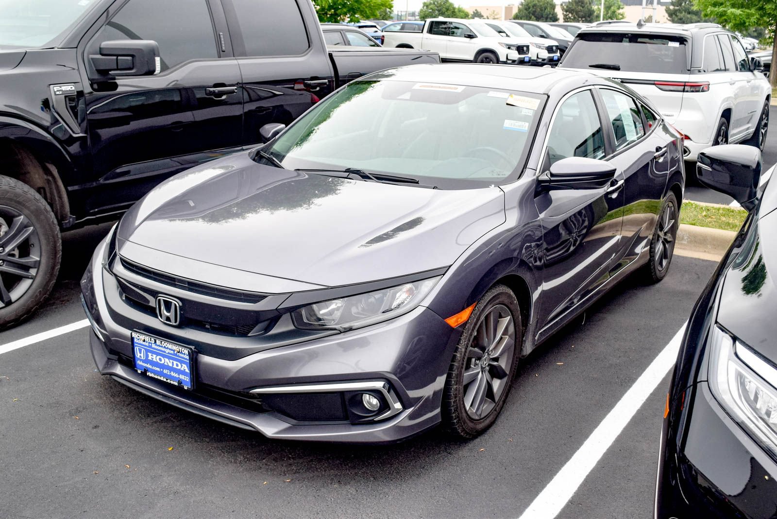 Used 2019 Honda Civic EX image 1