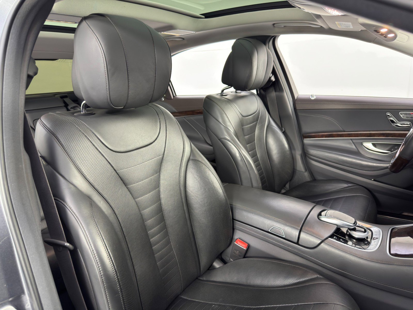 Used 2018 Mercedes-Benz S 560 Sedan image 38