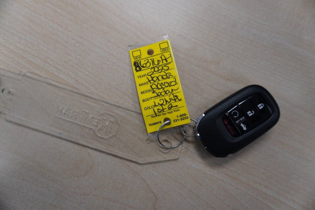 Used 2025 Honda Accord LX image 33