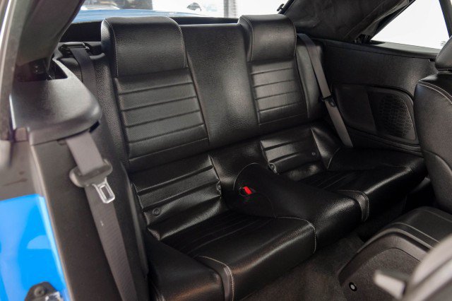 Used 2010 Ford Mustang GT Premium RWD image 32