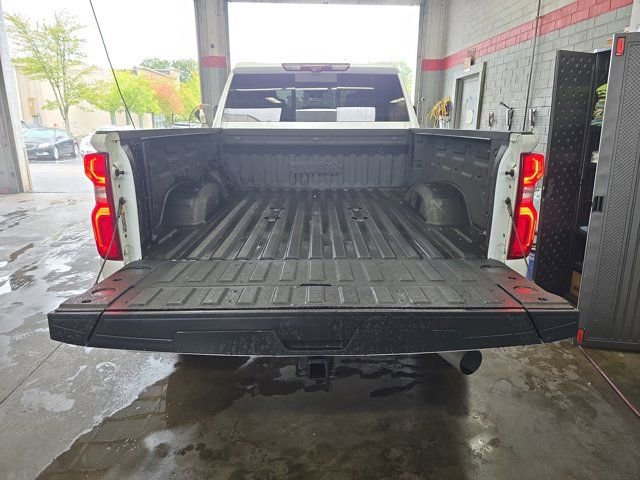 Used 2024 Chevrolet Silverado 2500 High Country w/ High Country Premium Package image 12