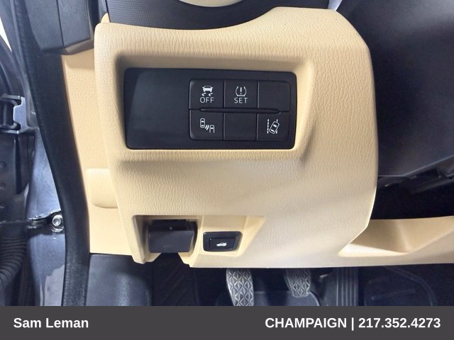 Used 2016 MAZDA MX-5 Miata Grand Touring RWD image 19