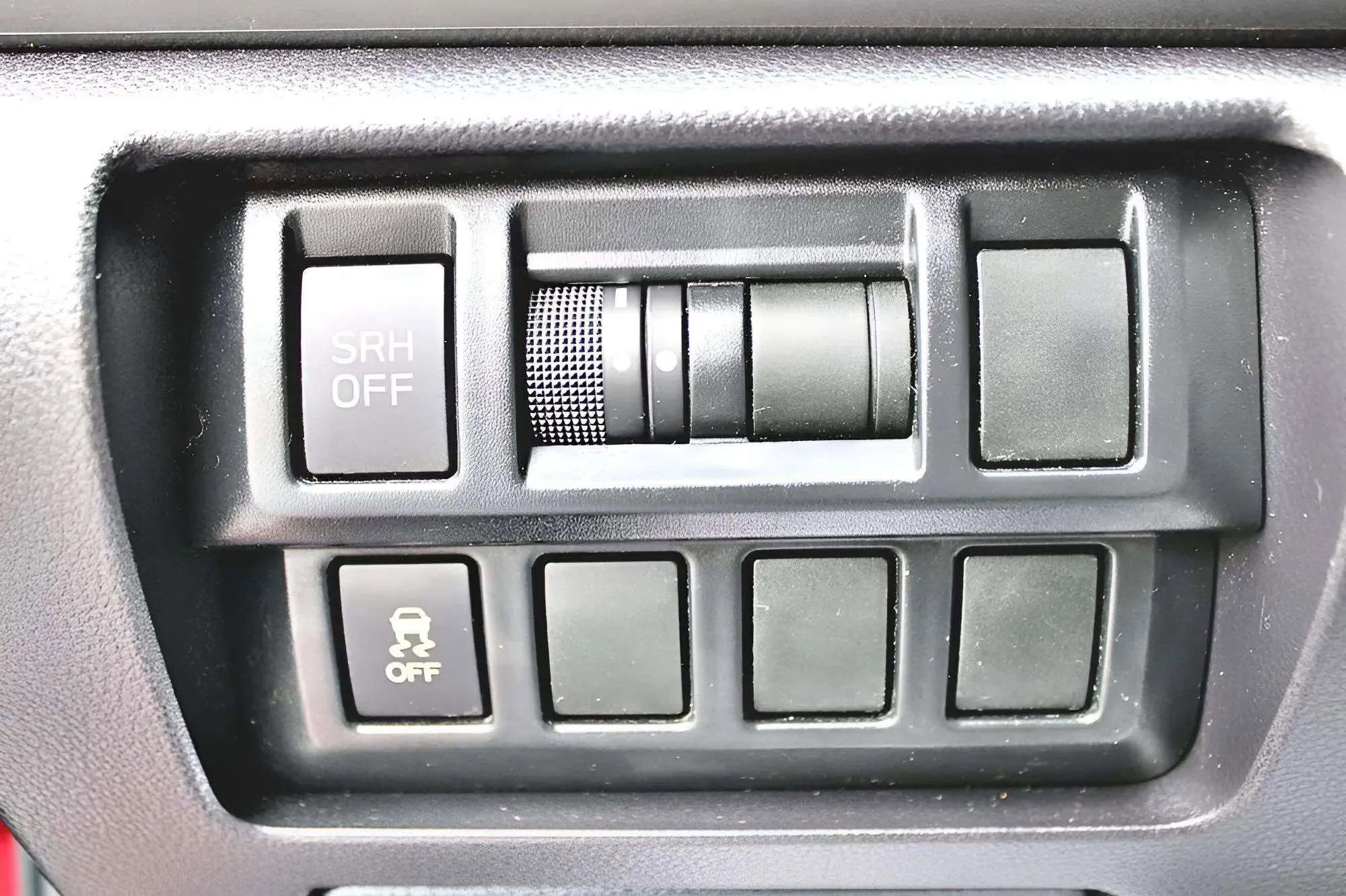 Used 2017 Subaru Impreza 2.0i Limited image 15