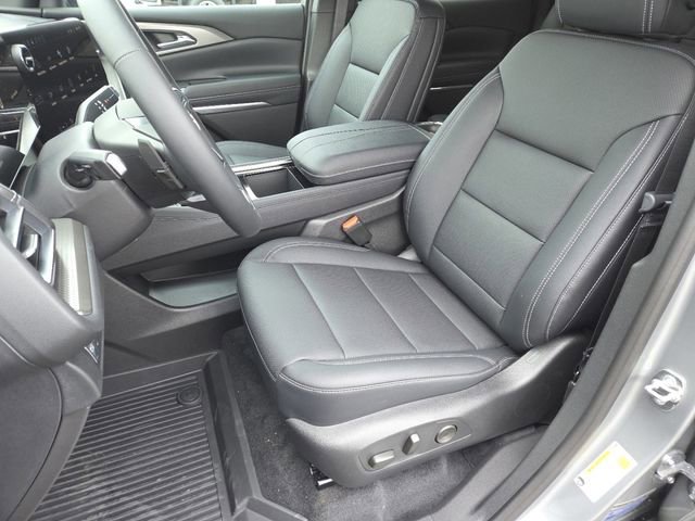 New 2026 Chevrolet Traverse LT w/ Driver Confidence Package FWD image 34