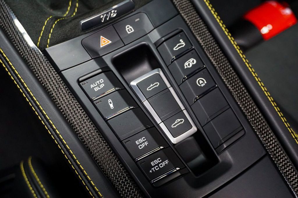 Used 2022 Porsche 718 Boxster Spyder image 25