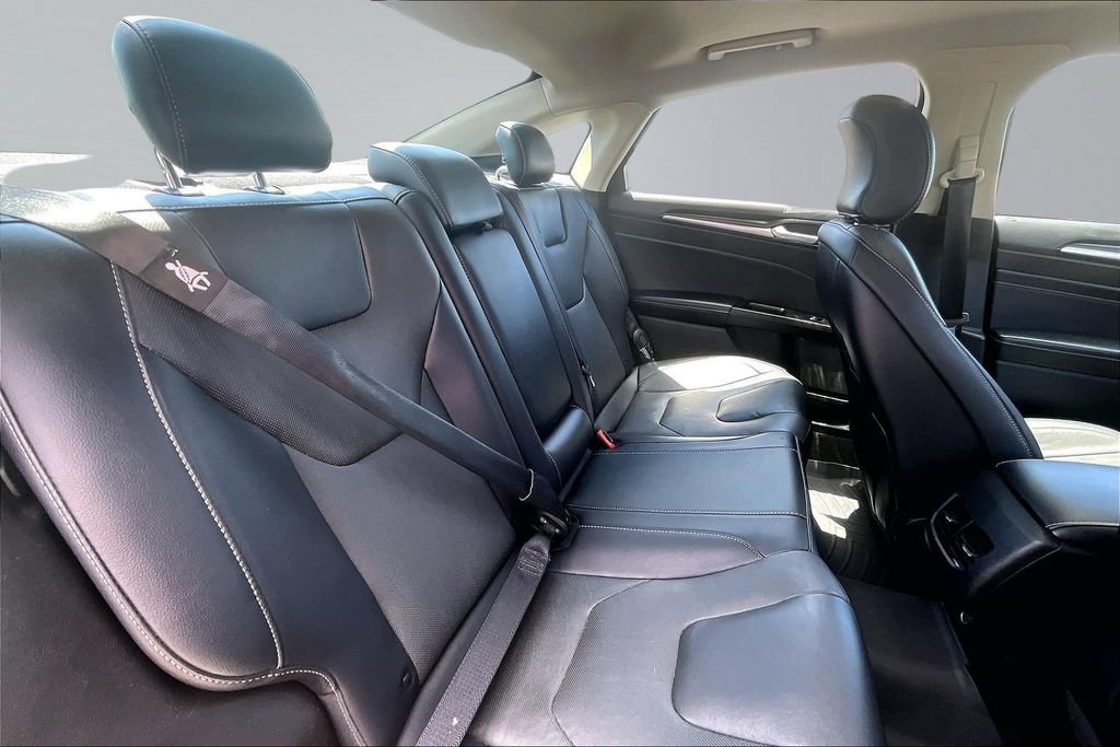 Used 2019 Ford Fusion Titanium FWD image 24