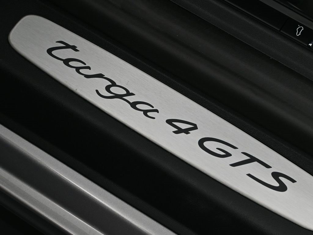 Certified 2019 Porsche 911 Targa 4 GTS image 24