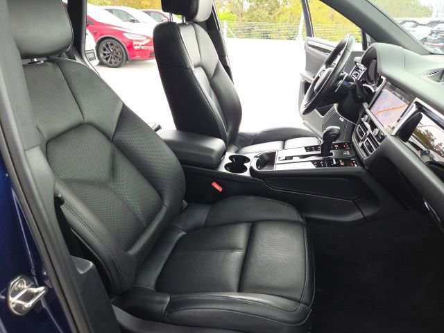 Used 2024 Porsche Macan image 24