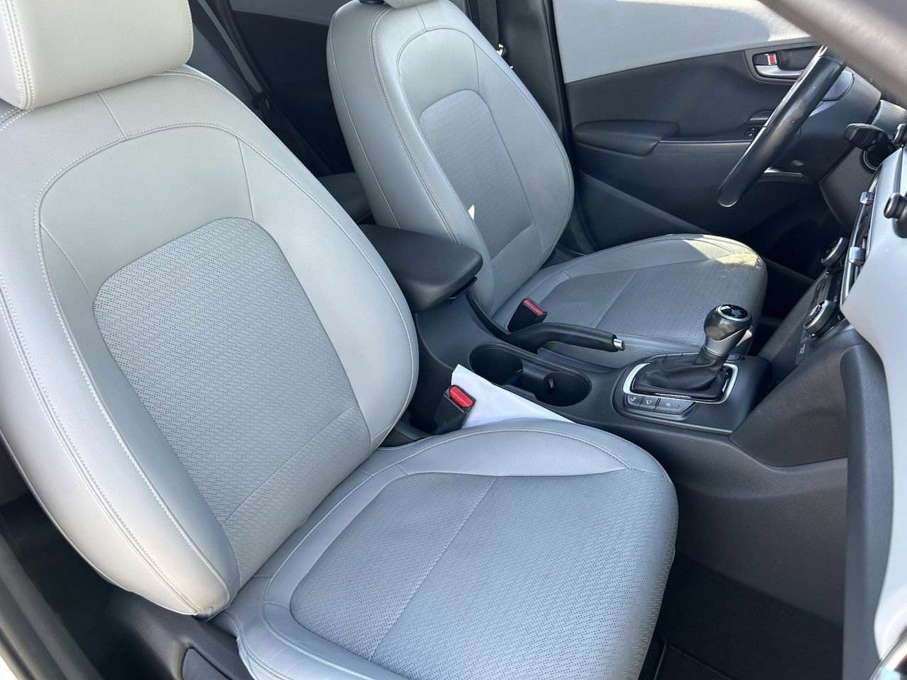 Used 2019 Hyundai Kona Ultimate FWD image 12