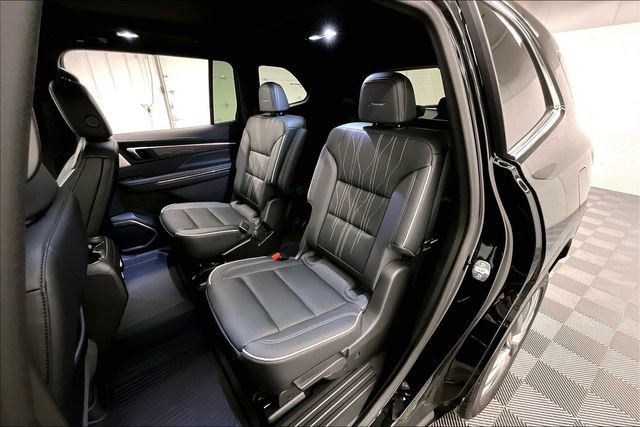 Used 2025 Buick Enclave Avenir w/ Super Cruise Package image 22