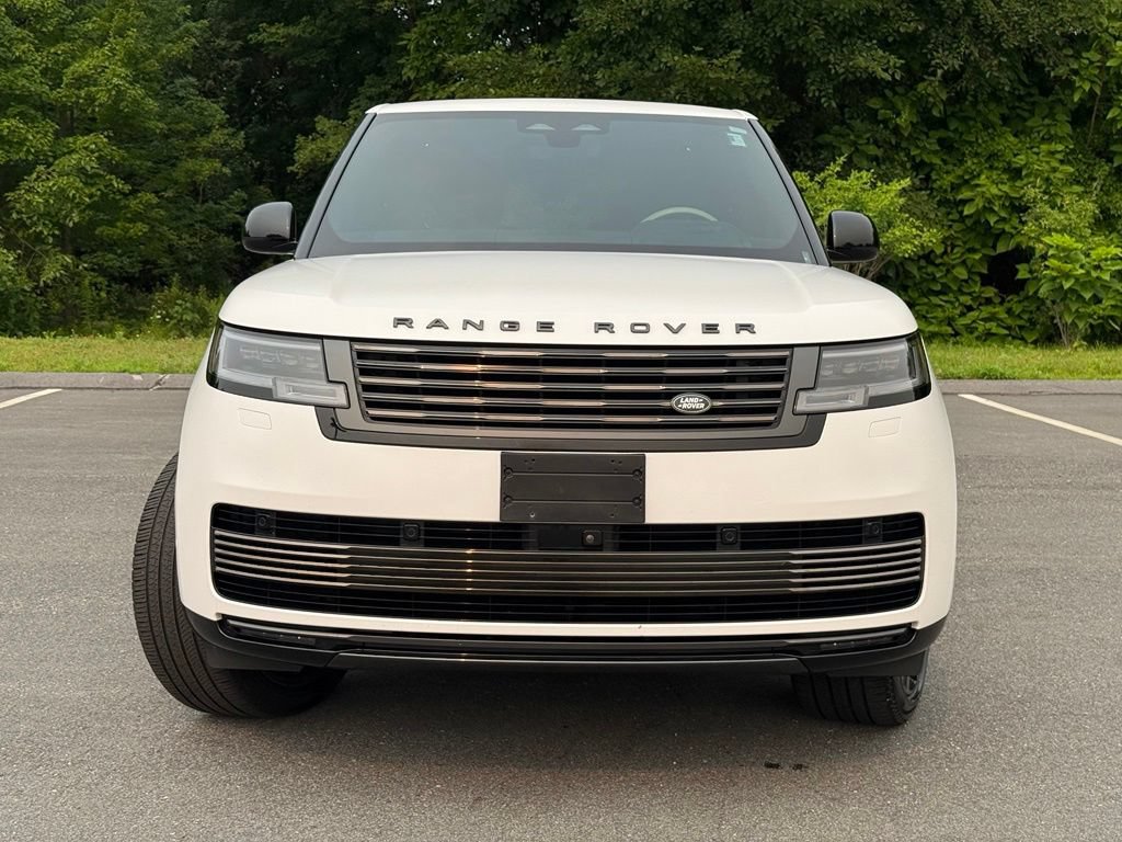 Used 2024 Land Rover Range Rover SV AWD/4WD image 10