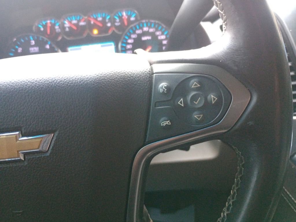 Used 2015 Chevrolet Suburban LS image 27