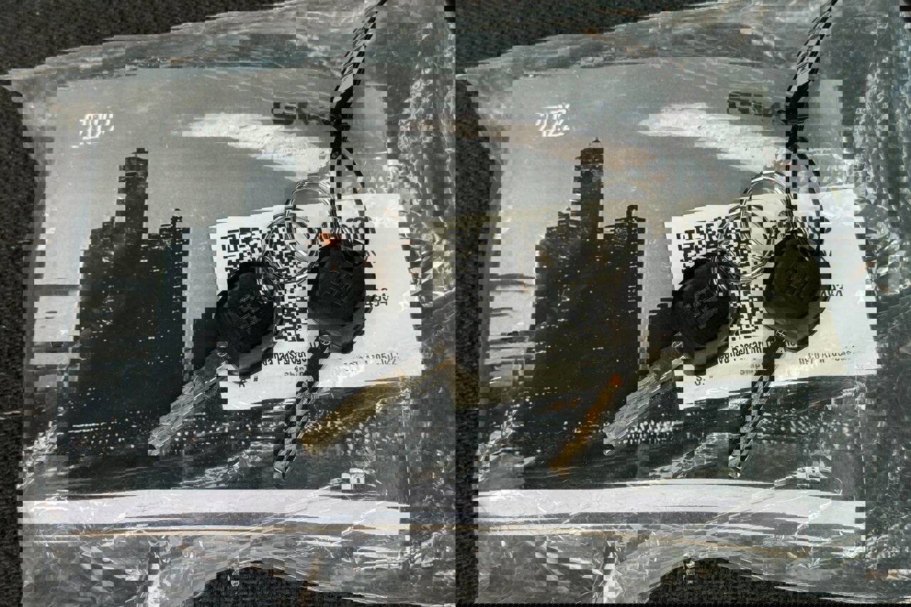 Used 2022 GMC Savana 2500 w/ Driver Convenience Package image 33