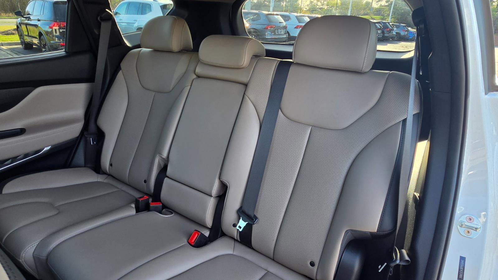 Used 2023 Hyundai Santa Fe SEL w/ Premium Package image 39