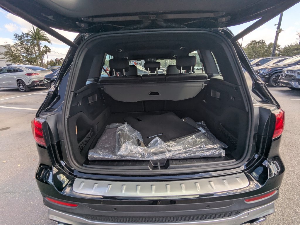 Certified 2024 Mercedes-Benz GLB 35 AMG 4MATIC image 23