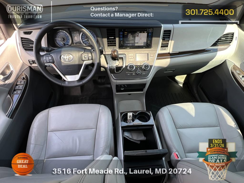 Used 2015 Toyota Sienna XLE w/ XLE Navigation Package image 16