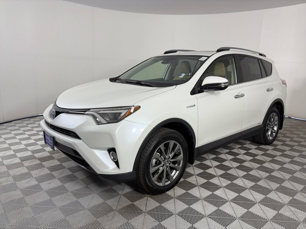 Used 2017 Toyota RAV4 Limited w/ Advanced Technology Package AWD/4WD video 3